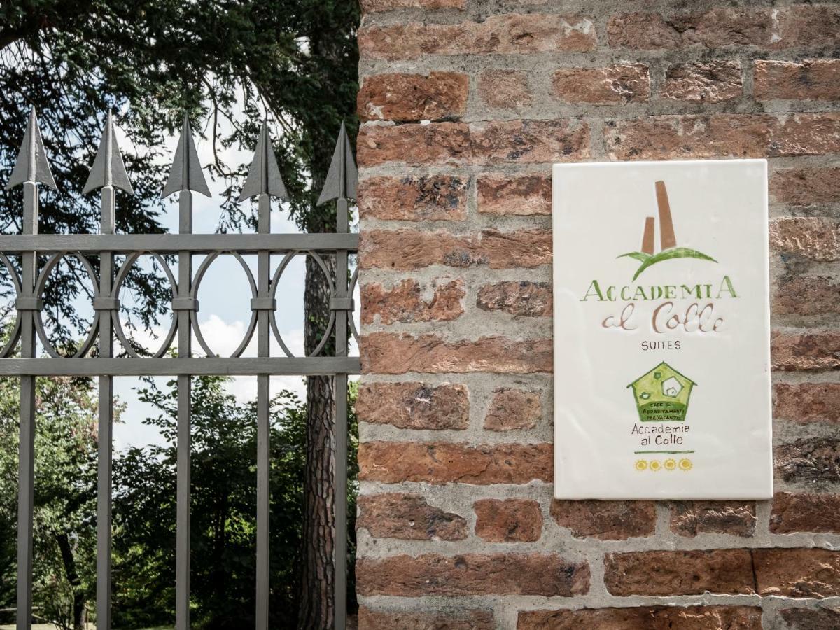 Accademia Al Colle Apartment Bologna Luaran gambar